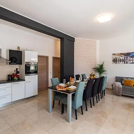 Lovely In Radasinovci With Kitchen