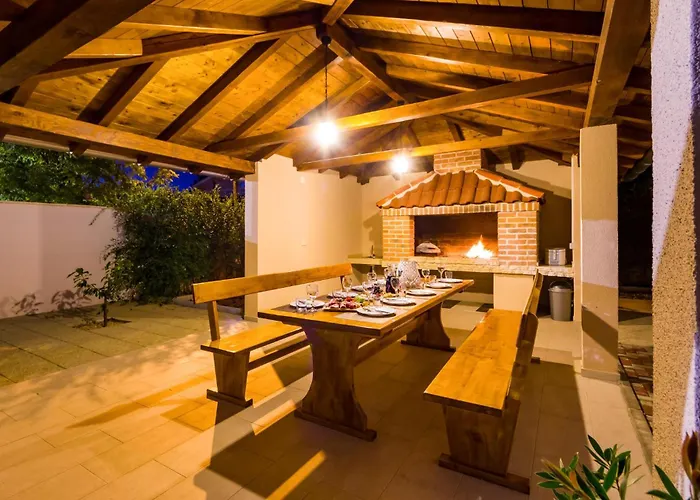 Lovely In Radasinovci With Kitchen *